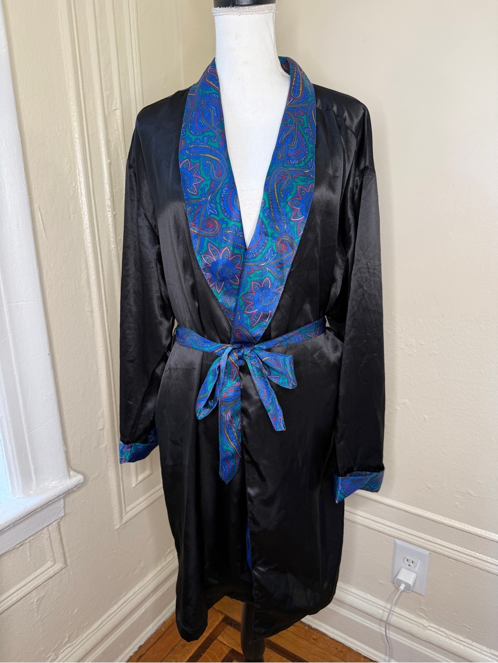 Vintage Fredricks of Hollywood Black and Paisley Playboy Mansion Style Robe